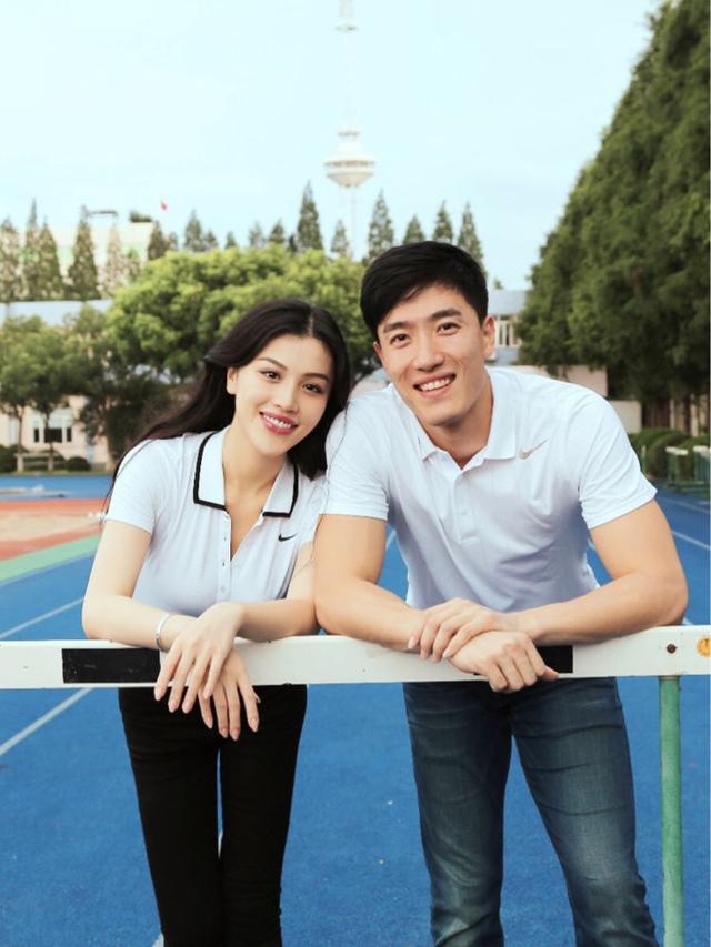 B_MzG Lèd[ B_MzG Lèd[