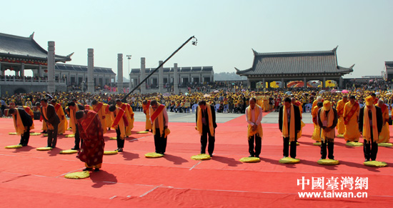 ��g�r�����g�H������