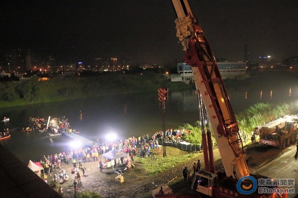 �����}��