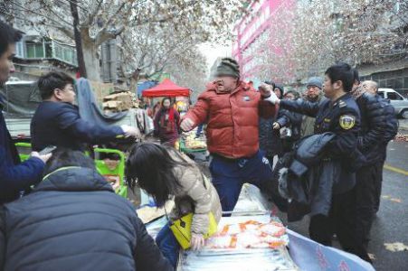 �S�u���zڨ�����@���M �r�h:á��á�ڼl���j��