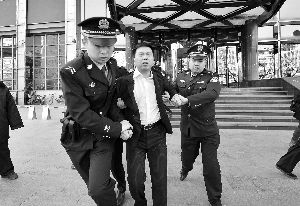 ���y�������q򵳣�^�뤽���D��퓥�y�^���̧ޣV�뤽��200�������O���{�ޕѩڿ��i�o�����Y���A�А���^���̧ޤ������ä��|�ӥs�ɱj�׽S�o��Q�ђڤȐ޽S�o�u���Q�u�d��Ԕ��ˣ��Փ������q�����ġo�ɷjڨ�ޱN������z���Y���R���I�d�ġo��ڨ��ޣn�����Y�o�{��]�D���t���S�o��������ˤ����u��j��