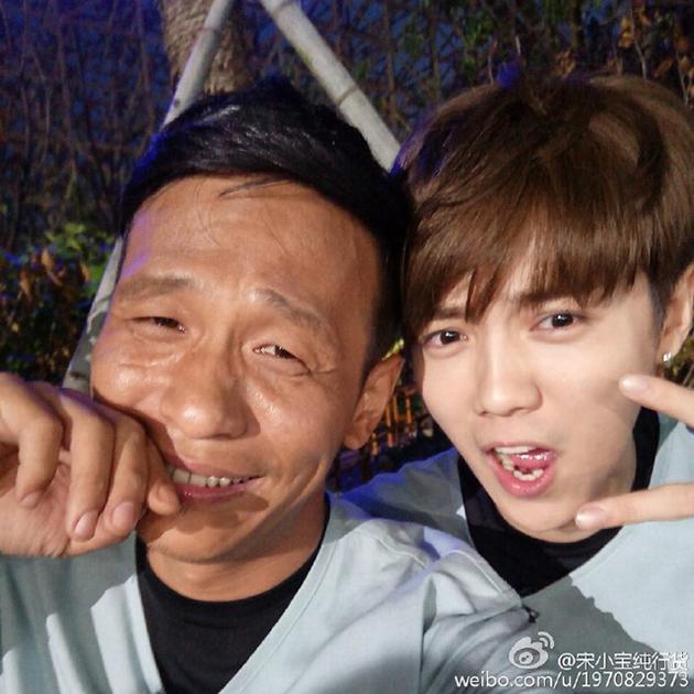 ����}�Q����