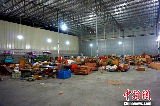 �����c�K�çֱw����8000����֥��ڼ�޻Ԫ`(��)