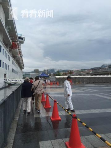 ��}�ۤ��h������