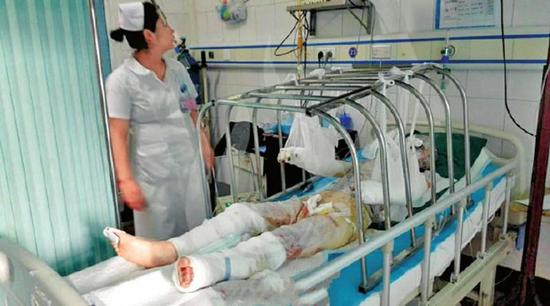 �ݨ������Y�~�Y