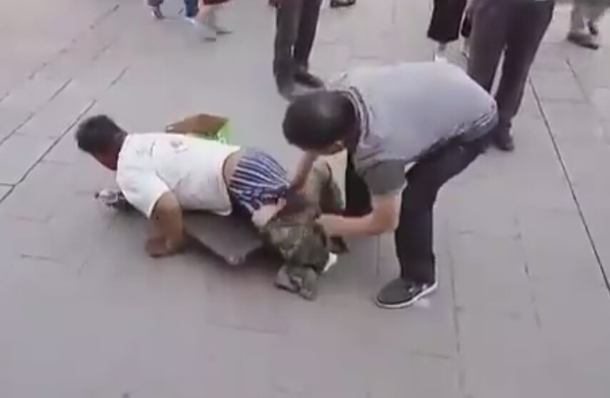 �˥͔W��h�s�M�� �@��ᤢ�x���ꥫ���j�o����