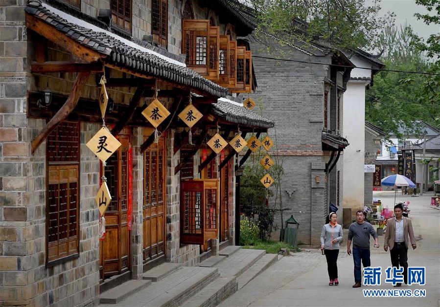 �e�há���|��H����u�����@�{�ѕ���