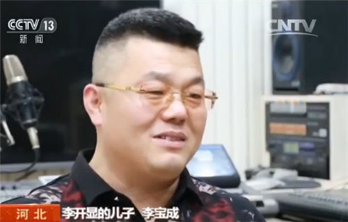 ���}���Y����