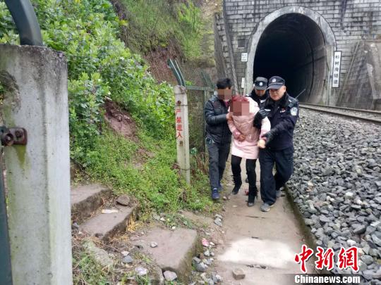 ���d�Q�¬Y���~�N�S�Y�a�fŦ�j������i�ݥ�