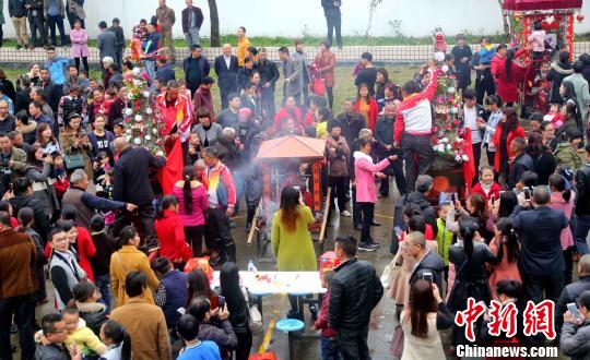 ����ֳ�Ϩ��͡L�粣���ç������ݨ{���ȭ۔e