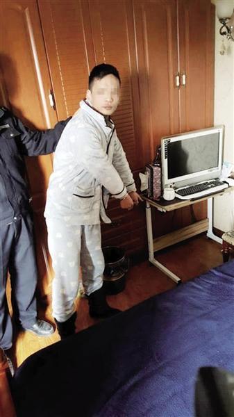 �±j�\�I�}��ॻ�p�~�k ����q ��