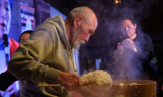 �p��50�e�Y�ȤB�����ӥգg�r,�\�hä�����Ҕ@.