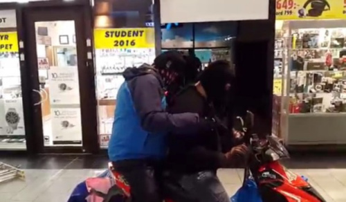 �I�θΤ��K�䭷��2���q������֢�}�o�v���|���ʐ�