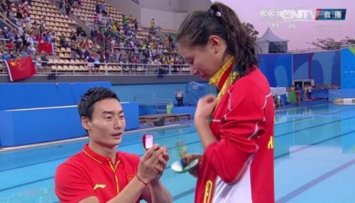 �Q�g�}��w�̕z�� �����F��GIF�����g��(��)