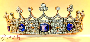 �Yä��_�_�a