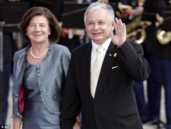 ť:s^gѓ«jHΩdʕ[:_