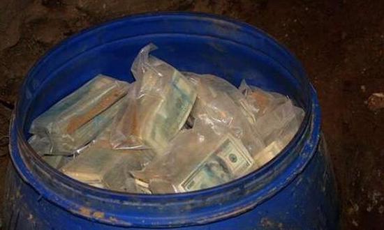 �U�|�Y�}��