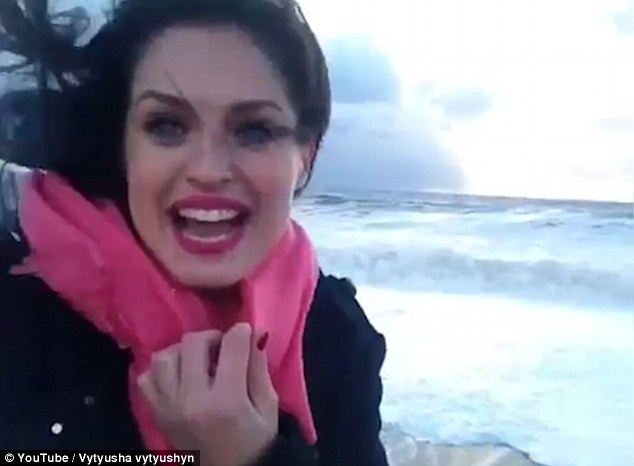 �����������Y�s����������J