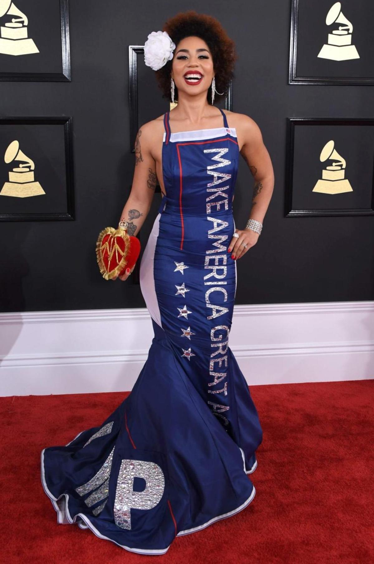 �{ޮ���֕������?��q�|�ϯS�Ӫ������y