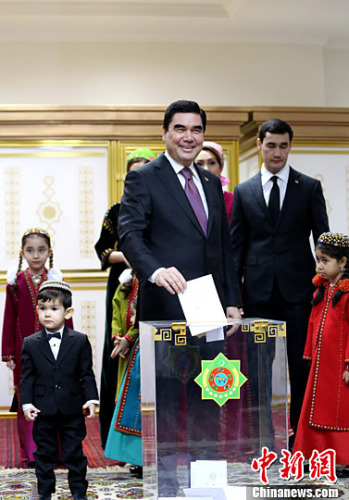 ���}���є��k�K�_�����O��(�ʤ�)�I�ġo�륬��<a target='_blank' href='http://103.249.53.35/gate/big5/www.chinanews.com/'><p  align=