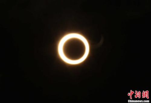 ���ťʐ��O����