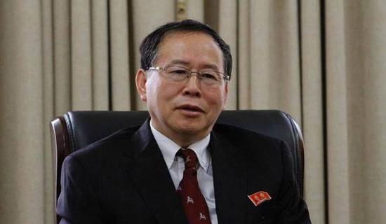 ���ťʐ���A�Ó����s�K�P