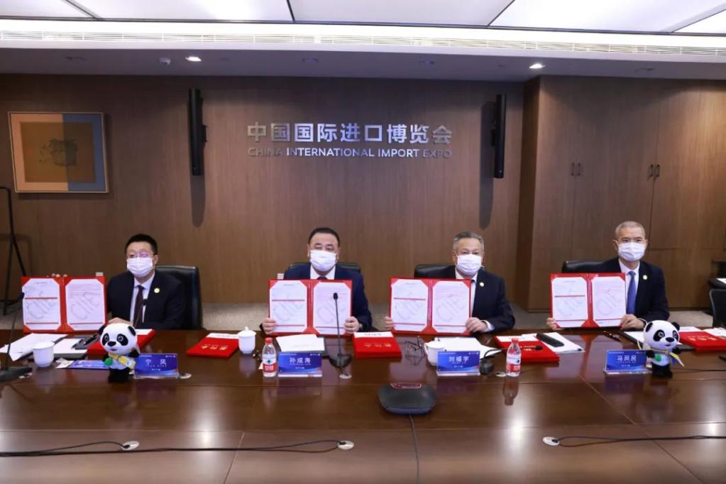 �����E��è�|���U�ٓd��500�j�Q�o��s�b�260��