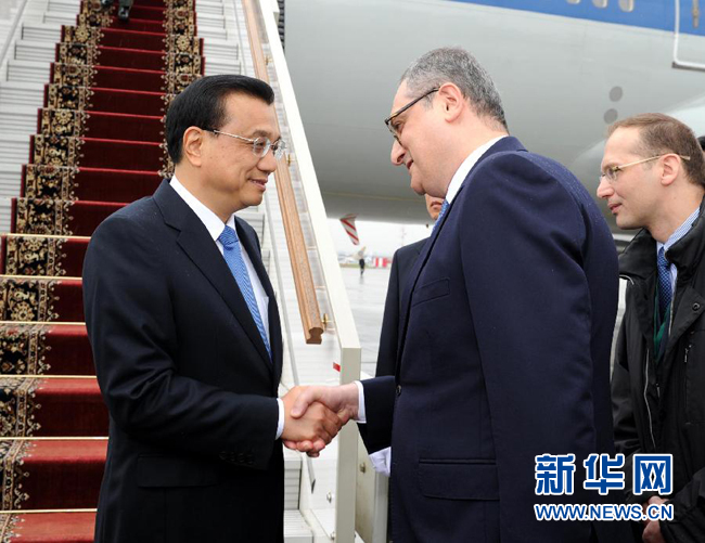 10��12��ޤ�ää�z�|��~�����j���ɳZ��F�a�j�̐޶}�ȬѫX�`�j�ġo���D��������o���X��~���Ԓȣ[�~�W�|�s��X�`�j���u�{��ħ�c���z�ճZ�����X�����j��~��s�a�_�~�k ���R�� ��