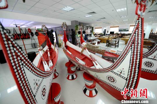 ���ʐ�M�飳�w�s�H�]�����J���E���ݥ�N����