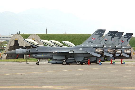 ���n�z������{�j�y����ât���̒ʢt�e�˒��J