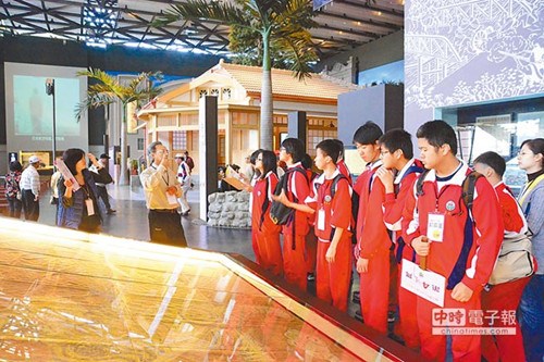 ���]�ĥ����]�ҤȻ֢u���M�L�ҵܬѣ��w����