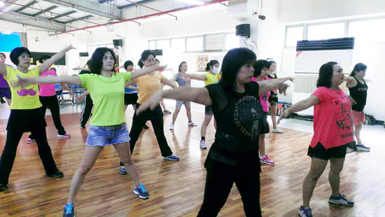 ���ʐ�i���C�N����s�����\���_�[�_������