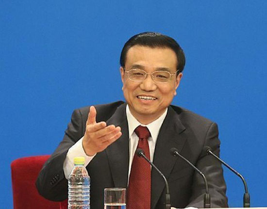 �����j��~