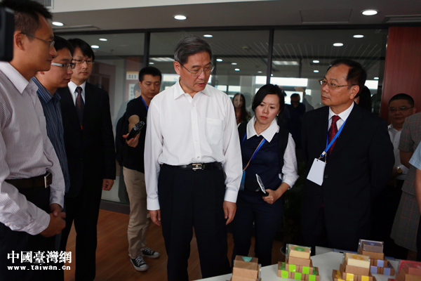 �i���C�m�ޥ������W�y�e�����Ƴ������y�e����