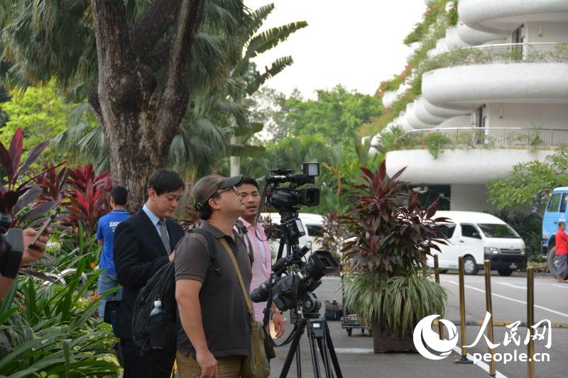 �L���J�|��7��I�s���Y���� �C�y�~�k���ɐ����ʐ�