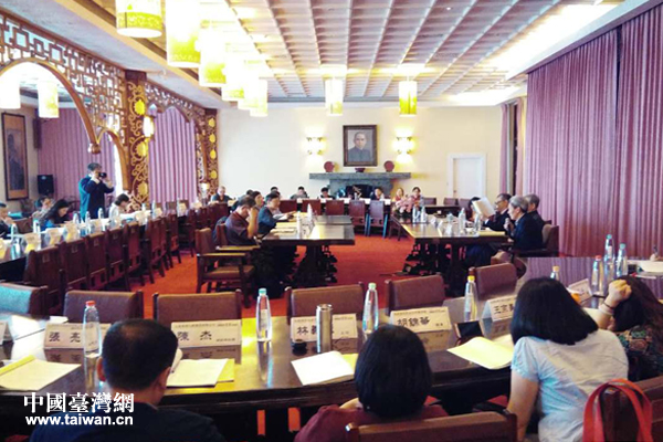 ���ʖE�������w����ħ�p�����}��