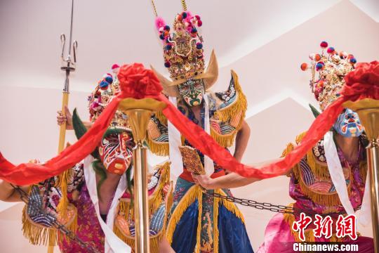 �L����|�����W���}���e�������W���ѫG��