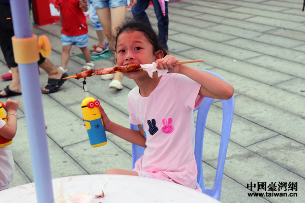 �}�}���v�@��