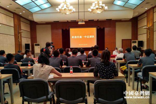 �������w �i������--��T���������h�ä���y�y�÷|�~