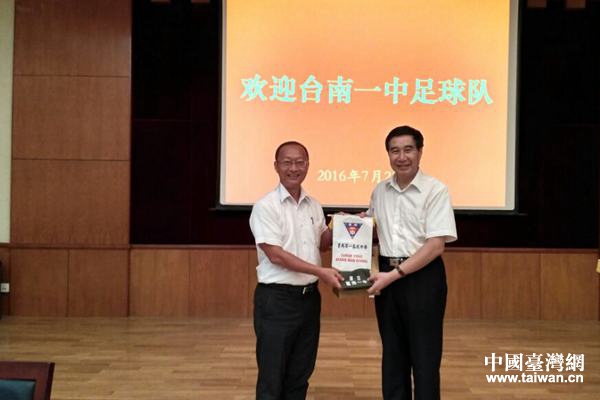 �������w �i������--��T���������h�ä���y�y�÷|�~