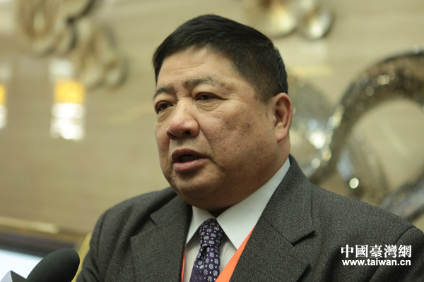 �hä��b���|���_���