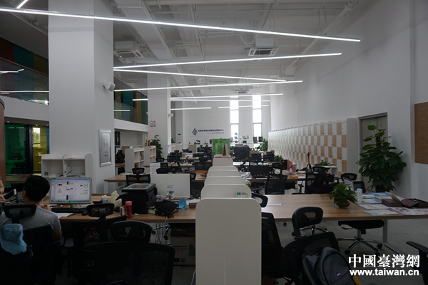 ң�����y�ӻH�H�䥴�y���w�y�e����Y���J�H�Q���ɔH