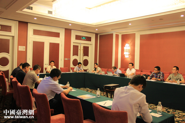 ���w�y�e�\�k�����D�����w��ƥ�y�s�A�[