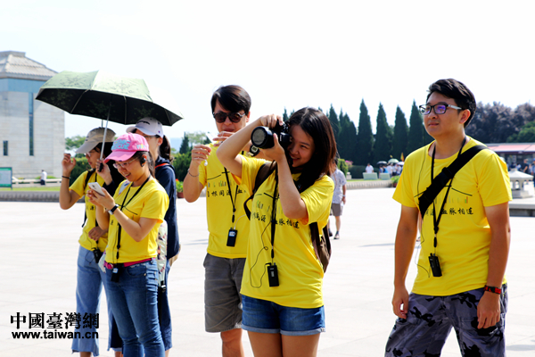 ���w�y�e�����Q���J�zè�J�� ���M�ߓ��خ��F�哰�l��R