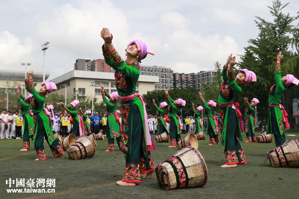 �}�@�D���M��