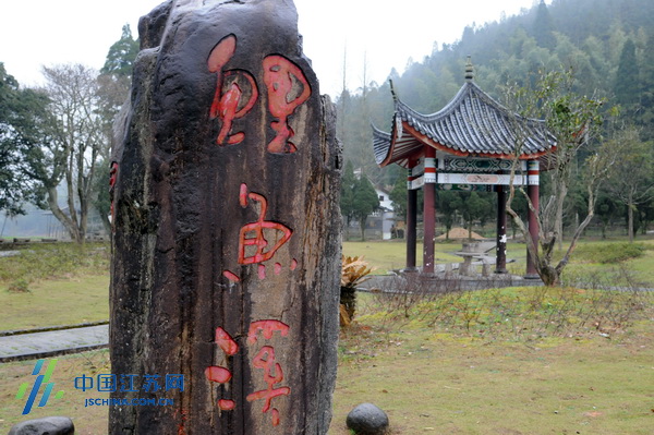 �hä�I�C�~�k�����U���� �F���`�ʕs�~�Y�L�ђ˓��á��K�[