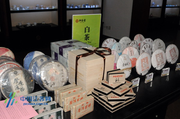 �hä�I�дC�y�����o����������������c�m���Z