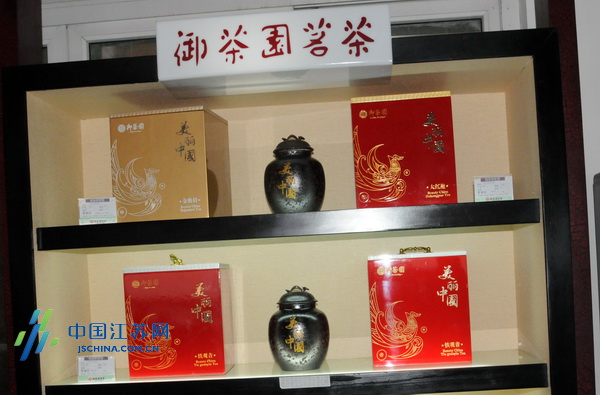 �hä�I�дC�y�����o����������������c�m���Z