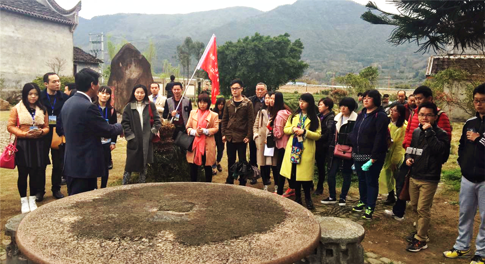 �hä�I�дC�y�����N�ᓰ��