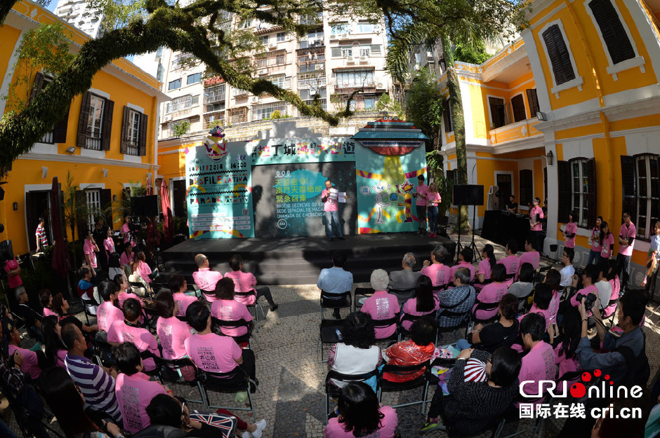 �s���饬�|�}��